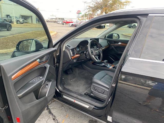 Used 2023 Audi Q5 2.0T Premium w/ Convenience Package image 10