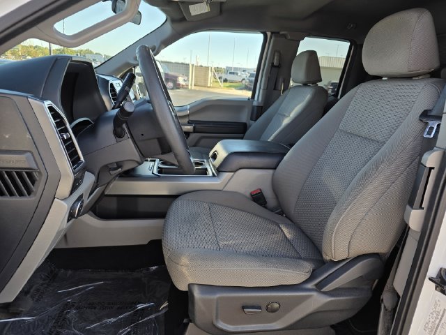 Certified 2022 Ford F250 XLT w/ XLT Premium Package RWD image 12