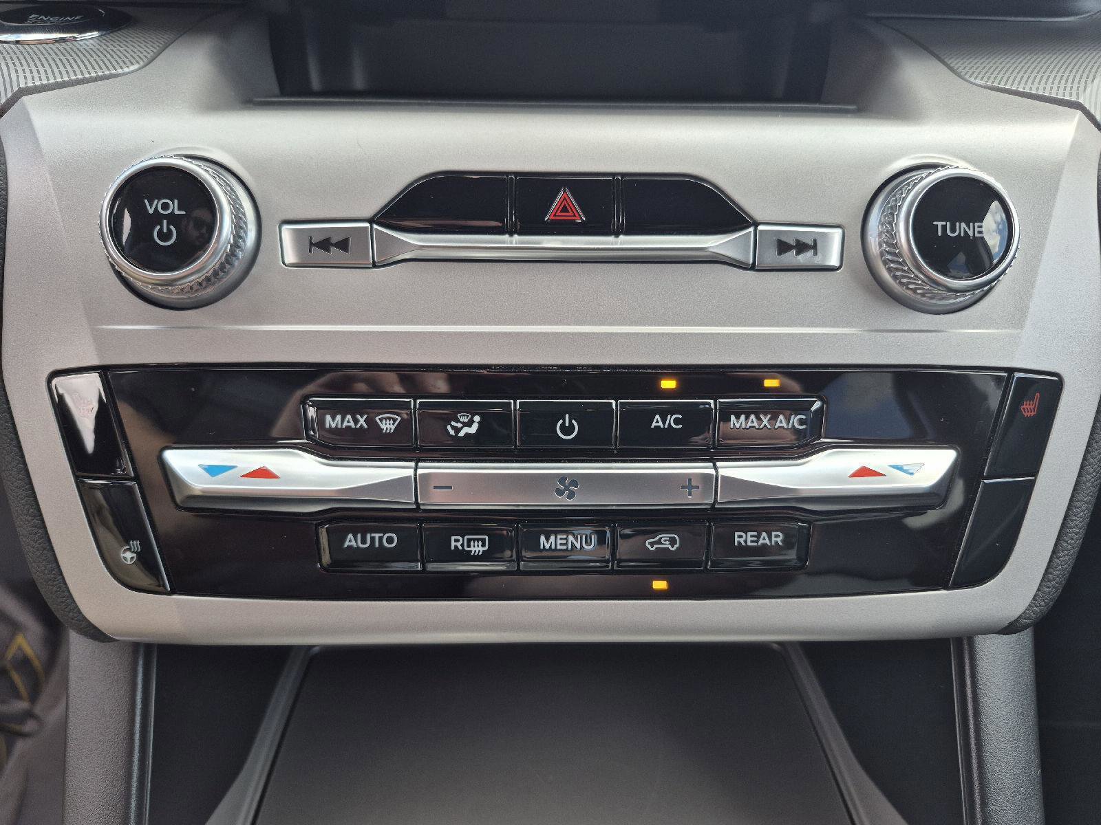 Certified 2023 Ford Explorer XLT w/ Equipment Group 202A image 20