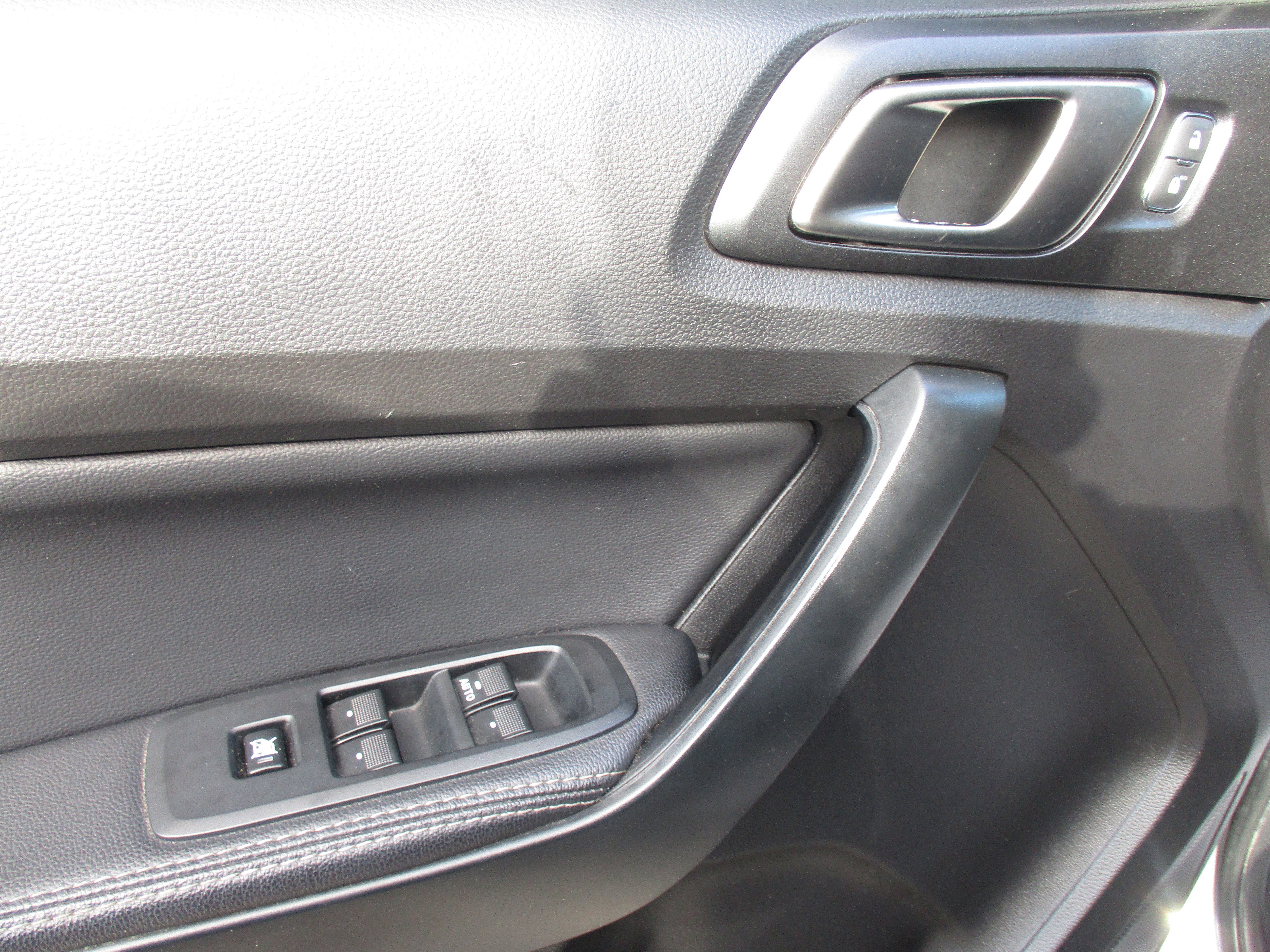 Certified 2021 Ford Ranger Lariat w/ Tremor Off-Road Package image 14