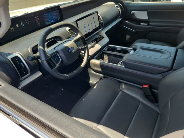 Certified 2025 Ford Expedition Max Active AWD/4WD image 3