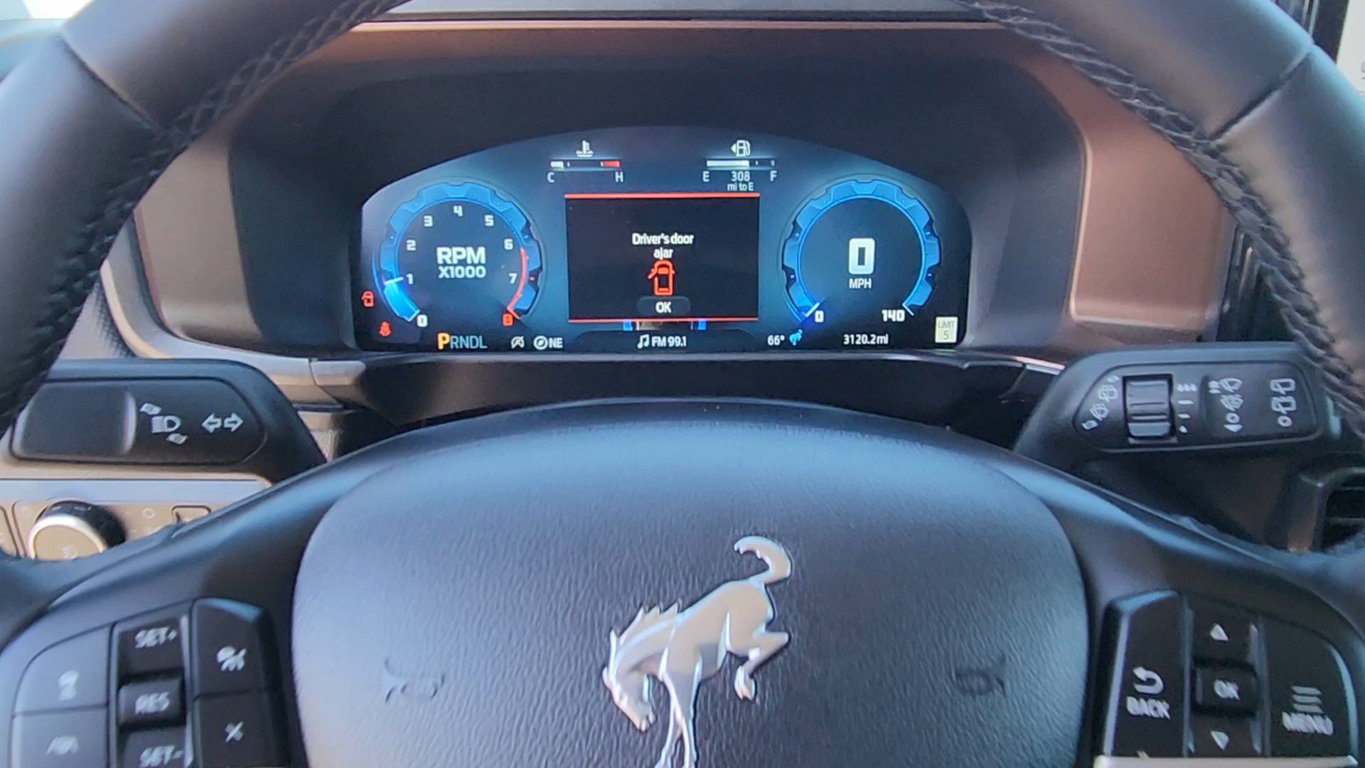 Certified 2025 Ford Bronco Sport Outer Banks w/ Outer Banks Tech Package+ AWD/4WD image 32