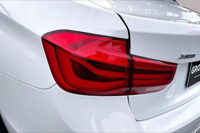 Used 2017 BMW 330i xDrive Sedan AWD/4WD image 29