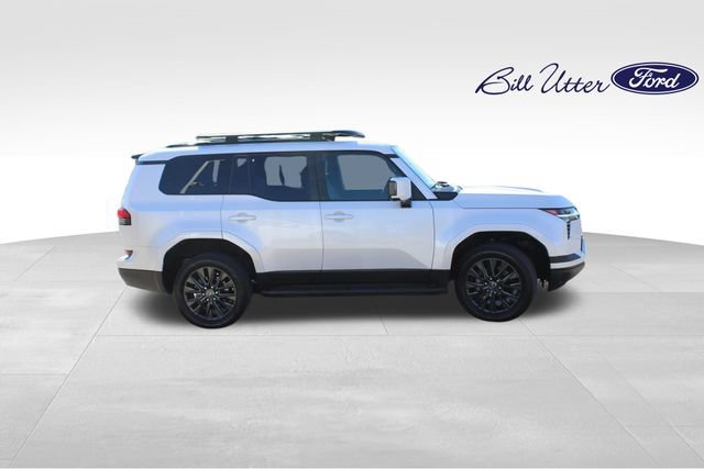 Used 2024 Lexus GX 550 w/ Accessory Package (31) AWD/4WD image 4