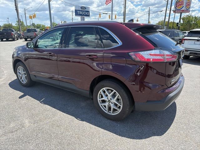 Certified 2024 Ford Edge SEL w/ Convenience Package AWD/4WD image 5