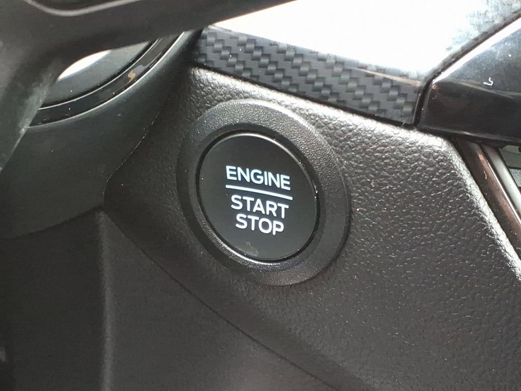 Certified 2025 Ford Escape ST-Line AWD/4WD image 24