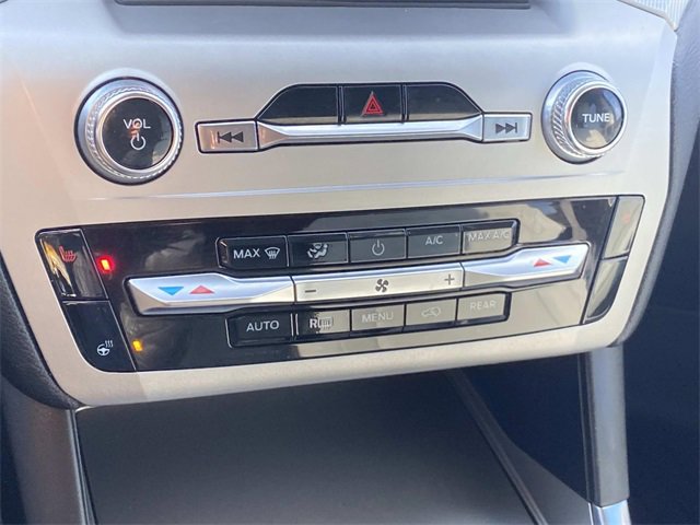 Certified 2021 Ford Explorer XLT w/ Equipment Group 202A image 26