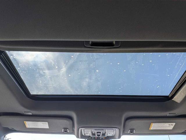 Used 2023 Chevrolet Silverado 1500 High Country w/ High Country Premium Package AWD/4WD image 25