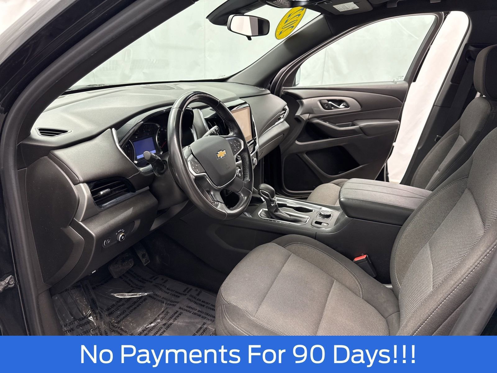 Used 2022 Chevrolet Traverse LT image 11