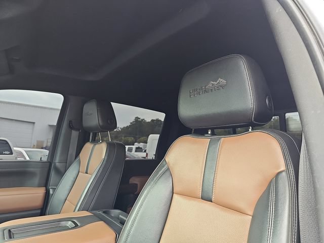 Used 2022 Chevrolet Silverado 3500 High Country w/ Safety Package II AWD/4WD image 15