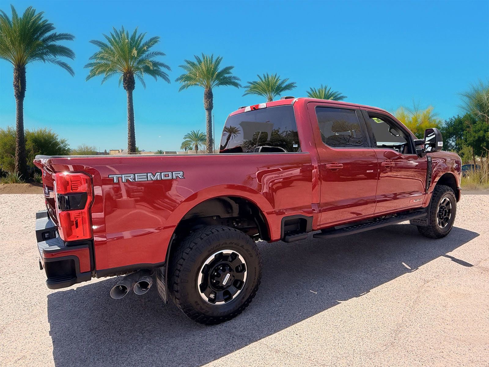 Certified 2025 Ford F250 Lariat w/ Tremor Off-Road Package AWD/4WD image 5