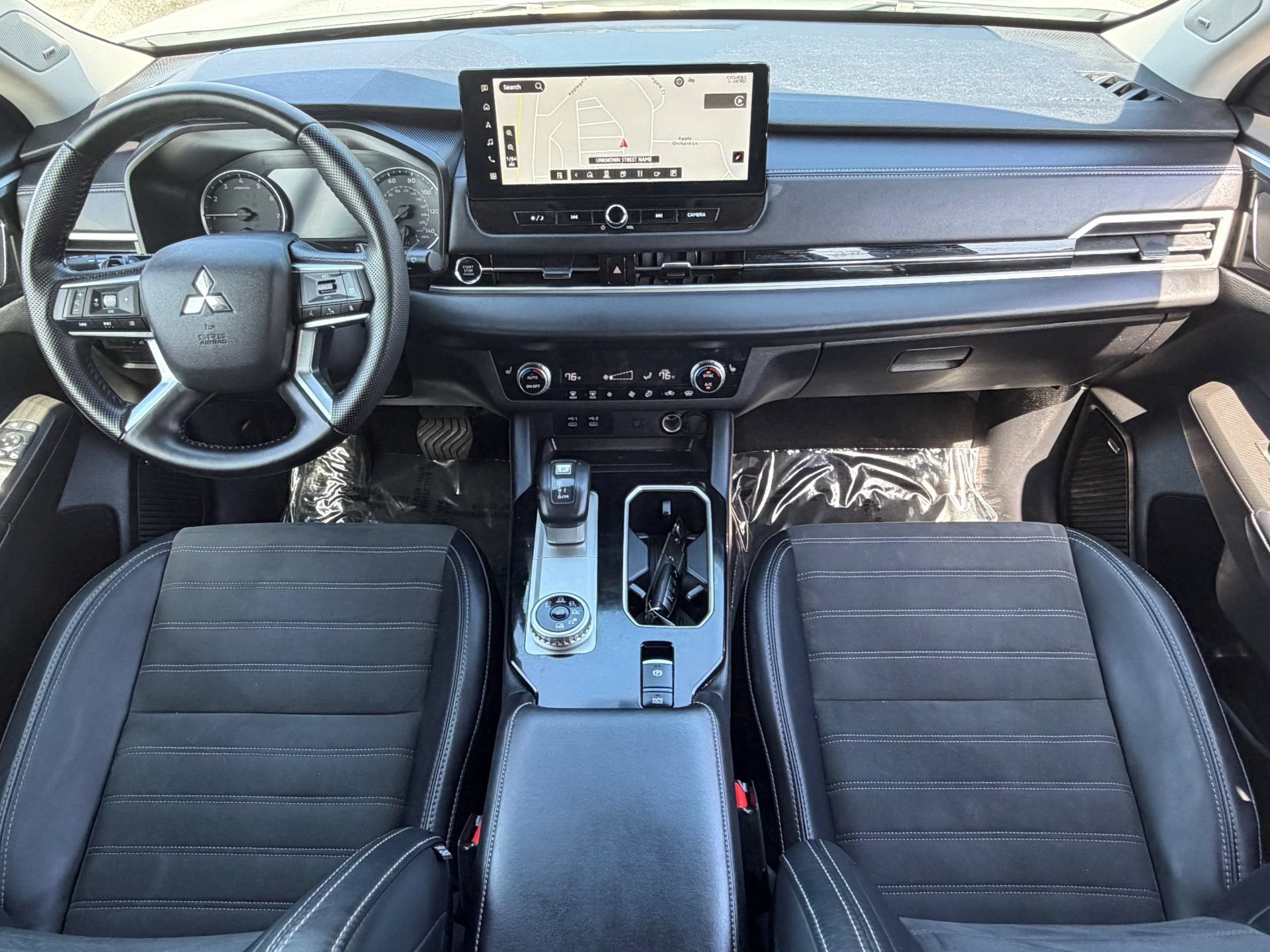 Used 2025 Mitsubishi Outlander SE AWD/4WD image 21