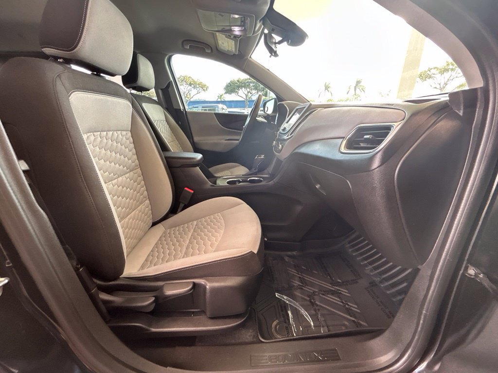Used 2020 Chevrolet Equinox LS w/ LS Convenience Package FWD image 24