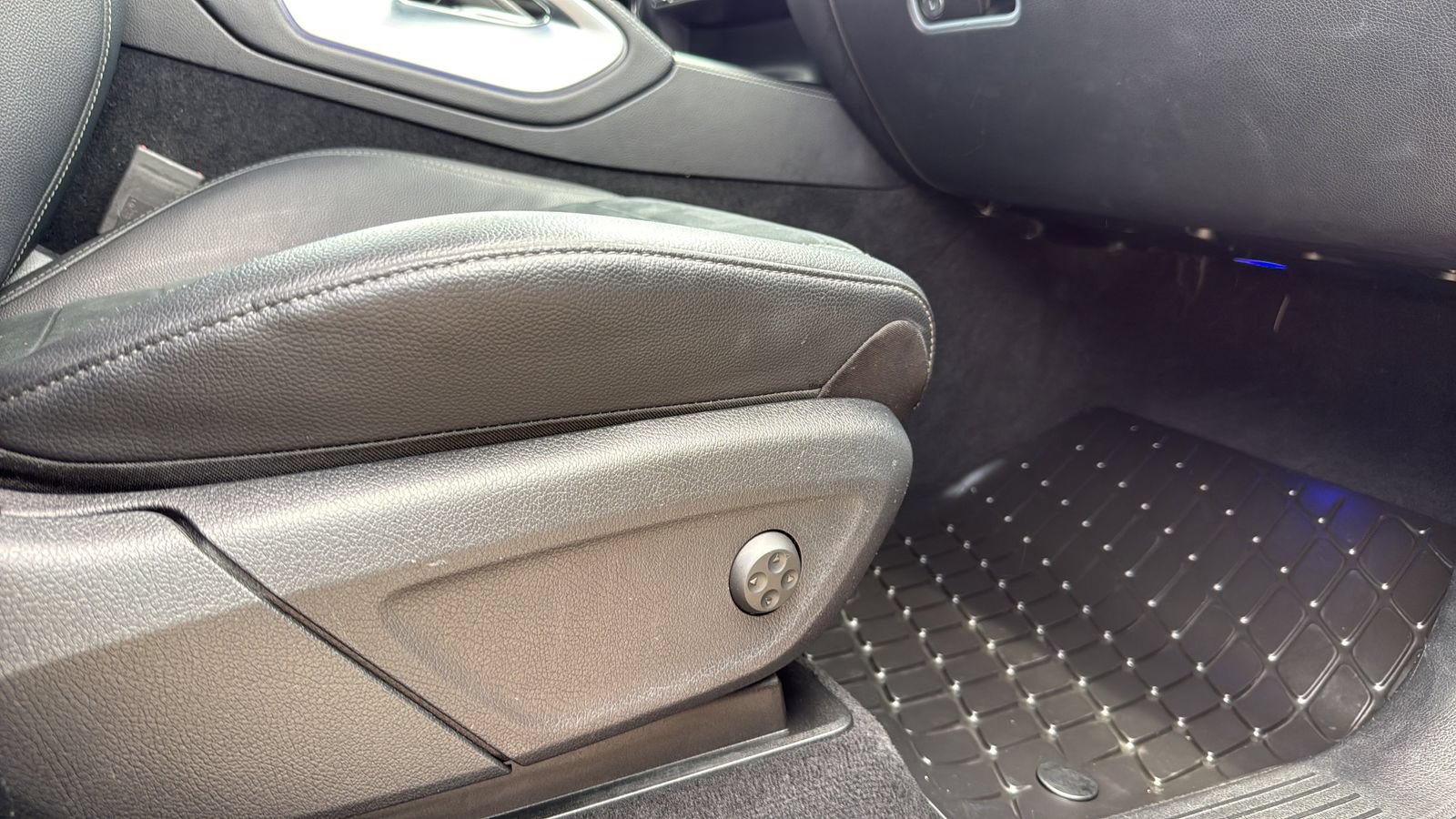 Used 2022 Mercedes-Benz GLE 350 image 24