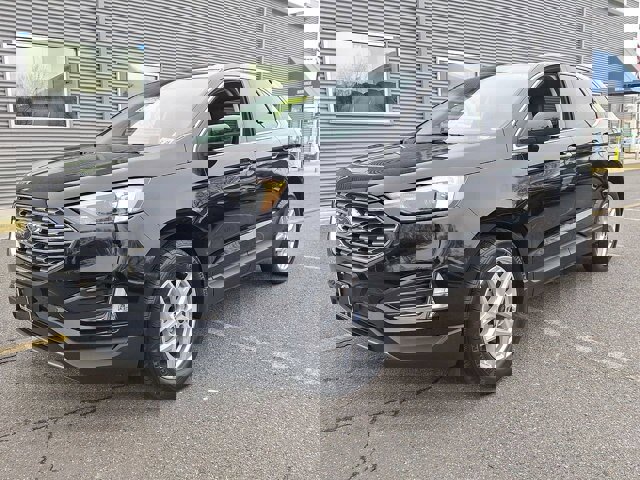 Certified 2022 Ford Edge SEL w/ Convenience Package image 2