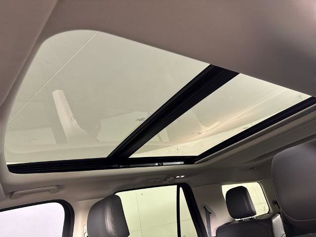 Certified 2025 Ford Expedition Active image 9