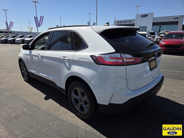 Certified 2024 Ford Edge SEL w/ Sport Appearance Package AWD/4WD image 5