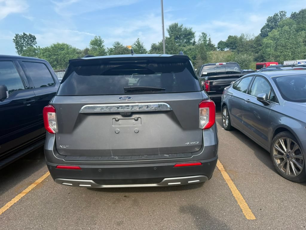 Certified 2024 Ford Explorer XLT w/ Equipment Group 202A AWD/4WD image 6