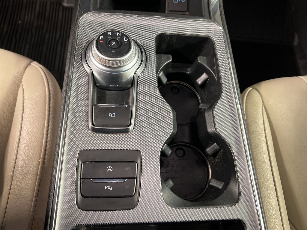 Certified 2021 Ford Edge Titanium w/ Class II Trailer Tow Package image 16