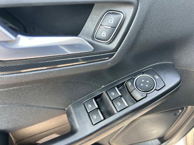 Certified 2025 Ford Escape ST-Line AWD/4WD image 26