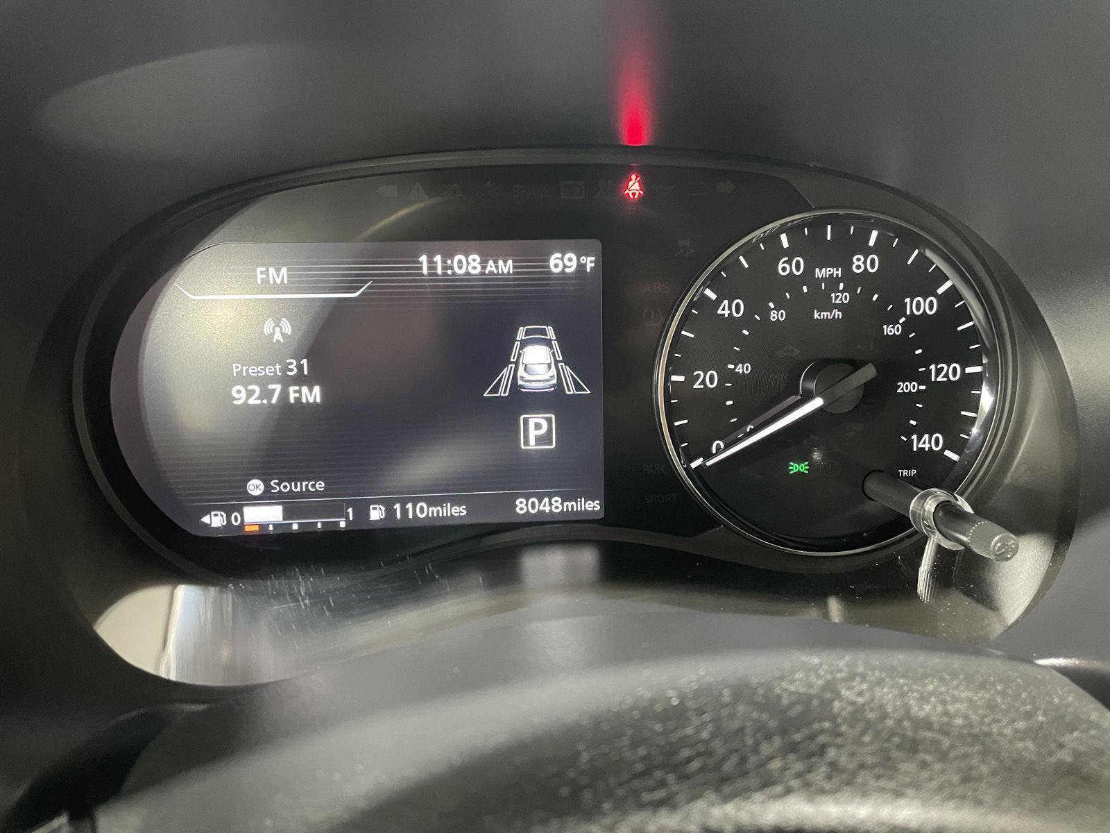Used 2023 Nissan Kicks SV FWD image 3