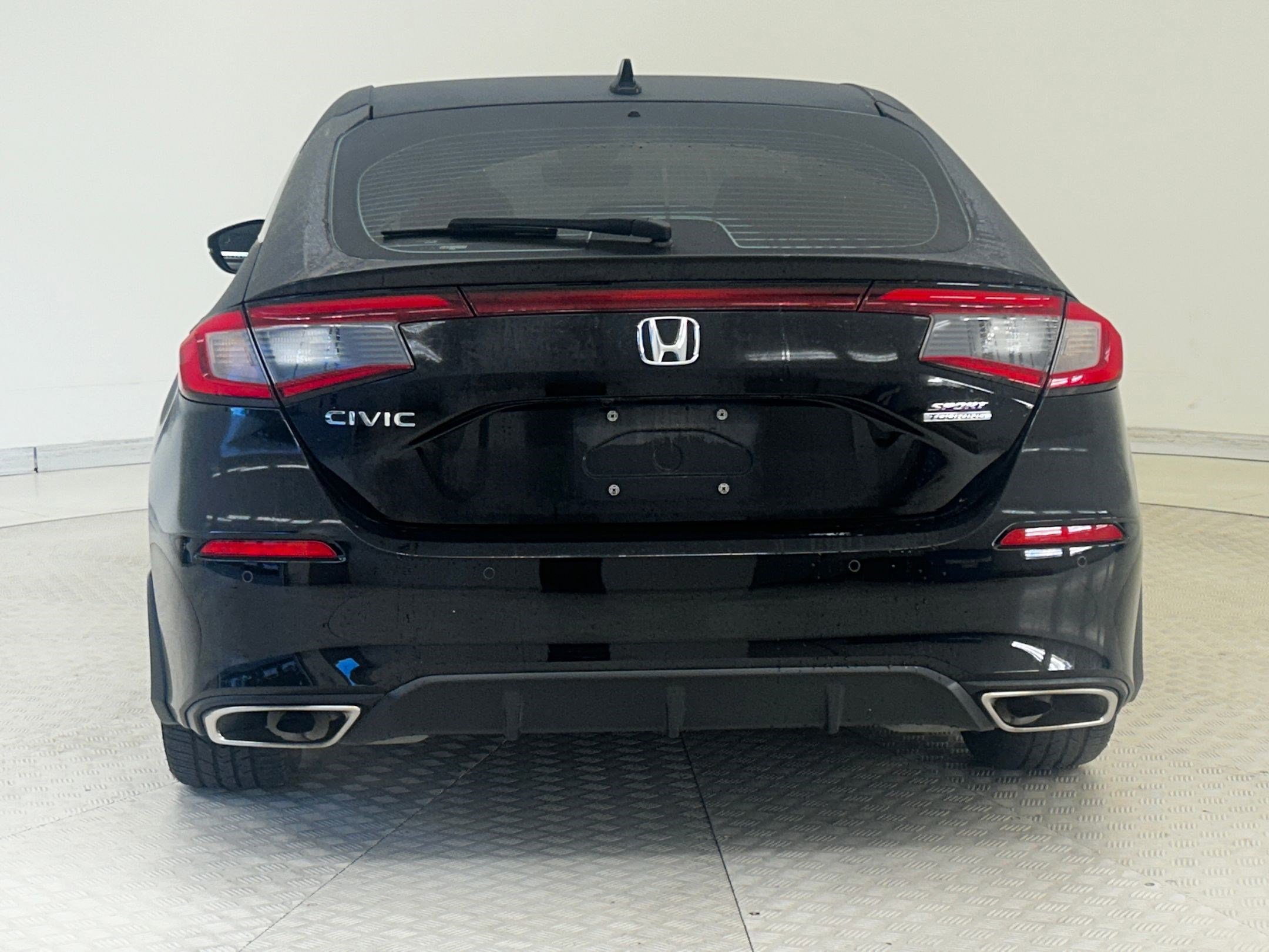 Used 2023 Honda Civic Sport Touring image 4