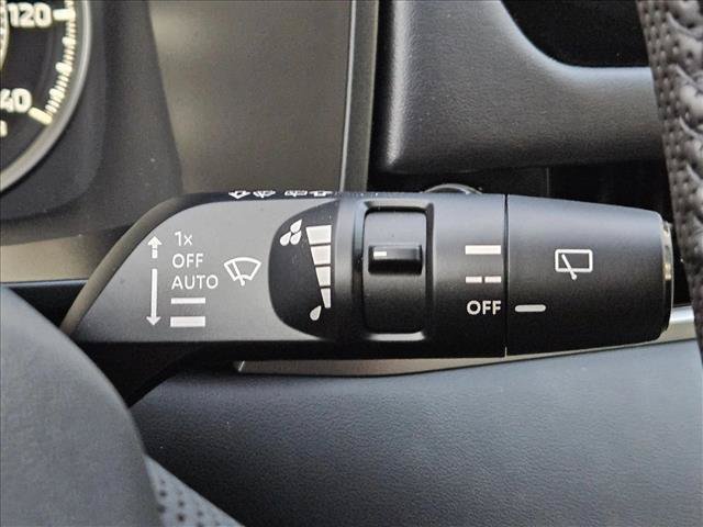 Used 2026 Mitsubishi Outlander SE FWD image 24