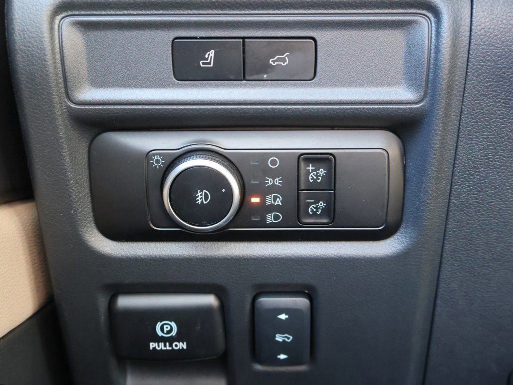 Certified 2024 Ford Expedition Limited image 33