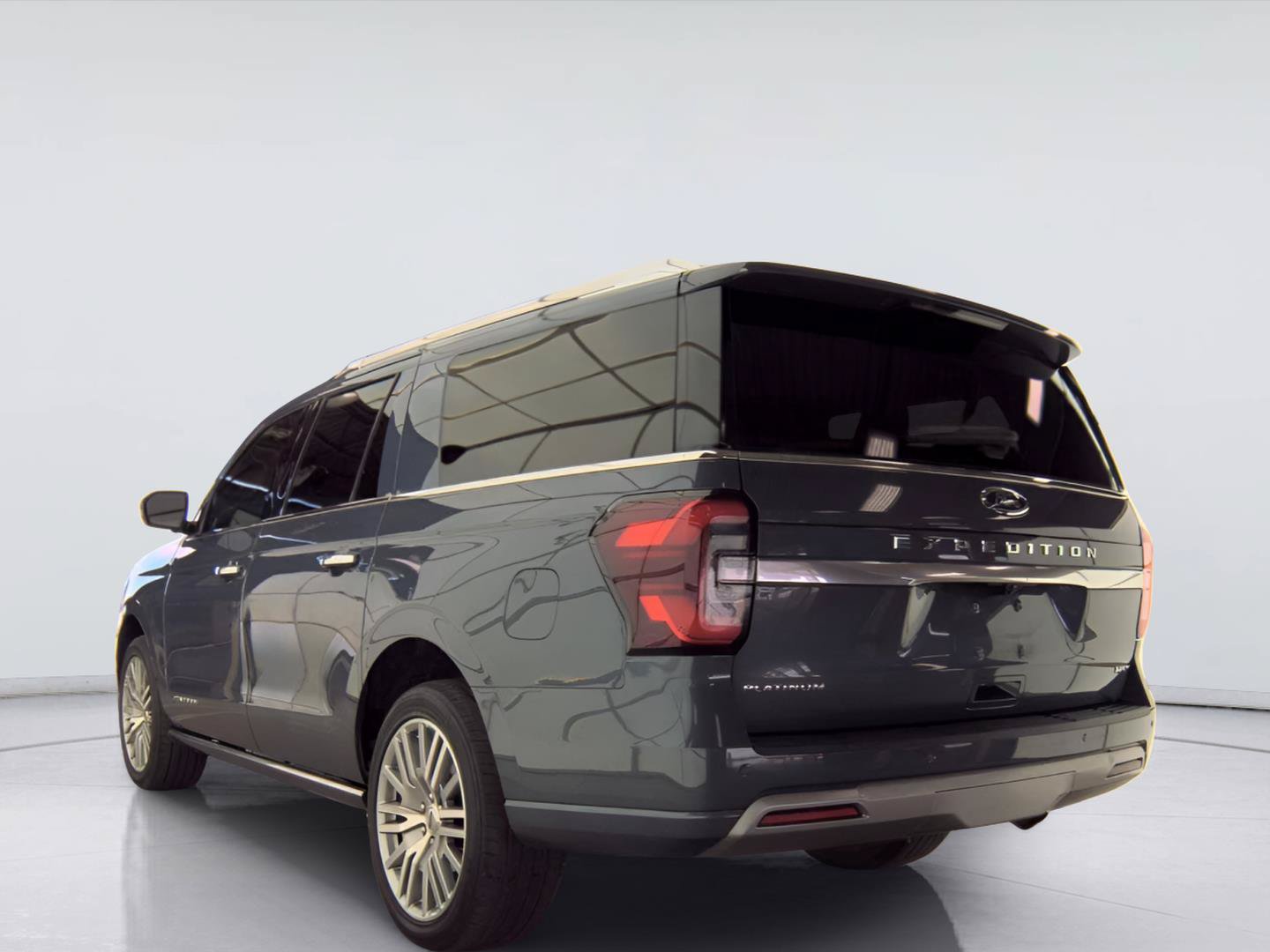 Certified 2023 Ford Expedition Max Platinum RWD image 5