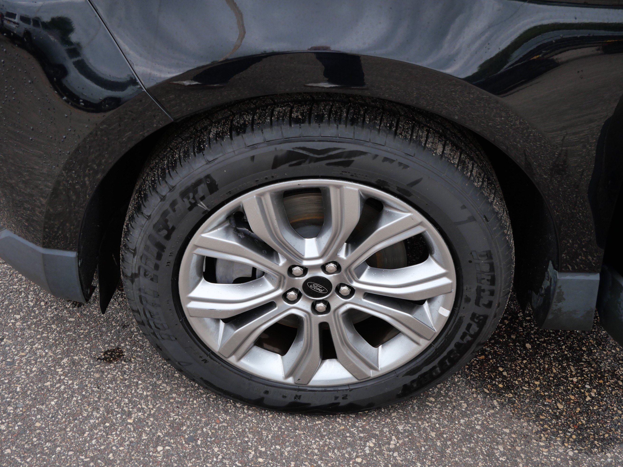 Certified 2024 Ford Edge Titanium AWD/4WD image 13