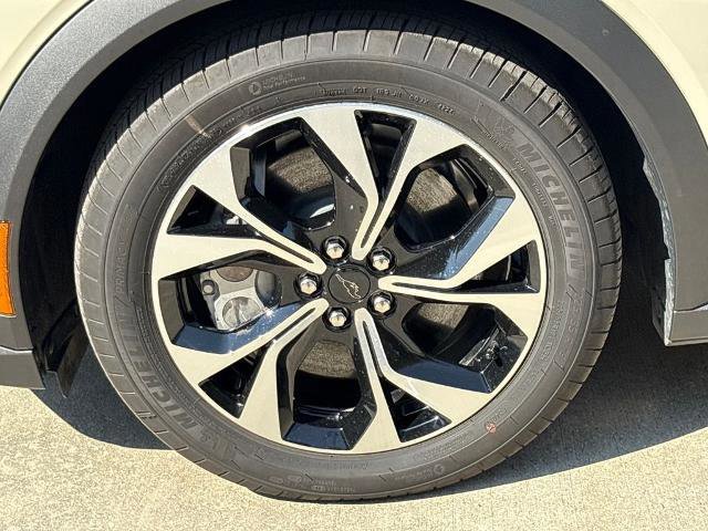 Certified 2025 Ford Mustang Mach-E Select w/ Comfort Package Lite image 12