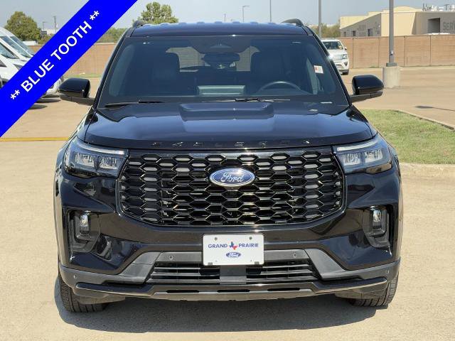 Certified 2025 Ford Explorer ST-Line AWD/4WD image 9