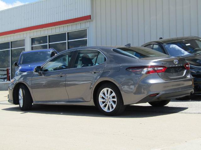 Used 2024 Toyota Camry LE FWD image 9
