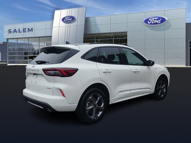 Certified 2023 Ford Escape ST-Line w/ Tech Pack #1 AWD/4WD image 3