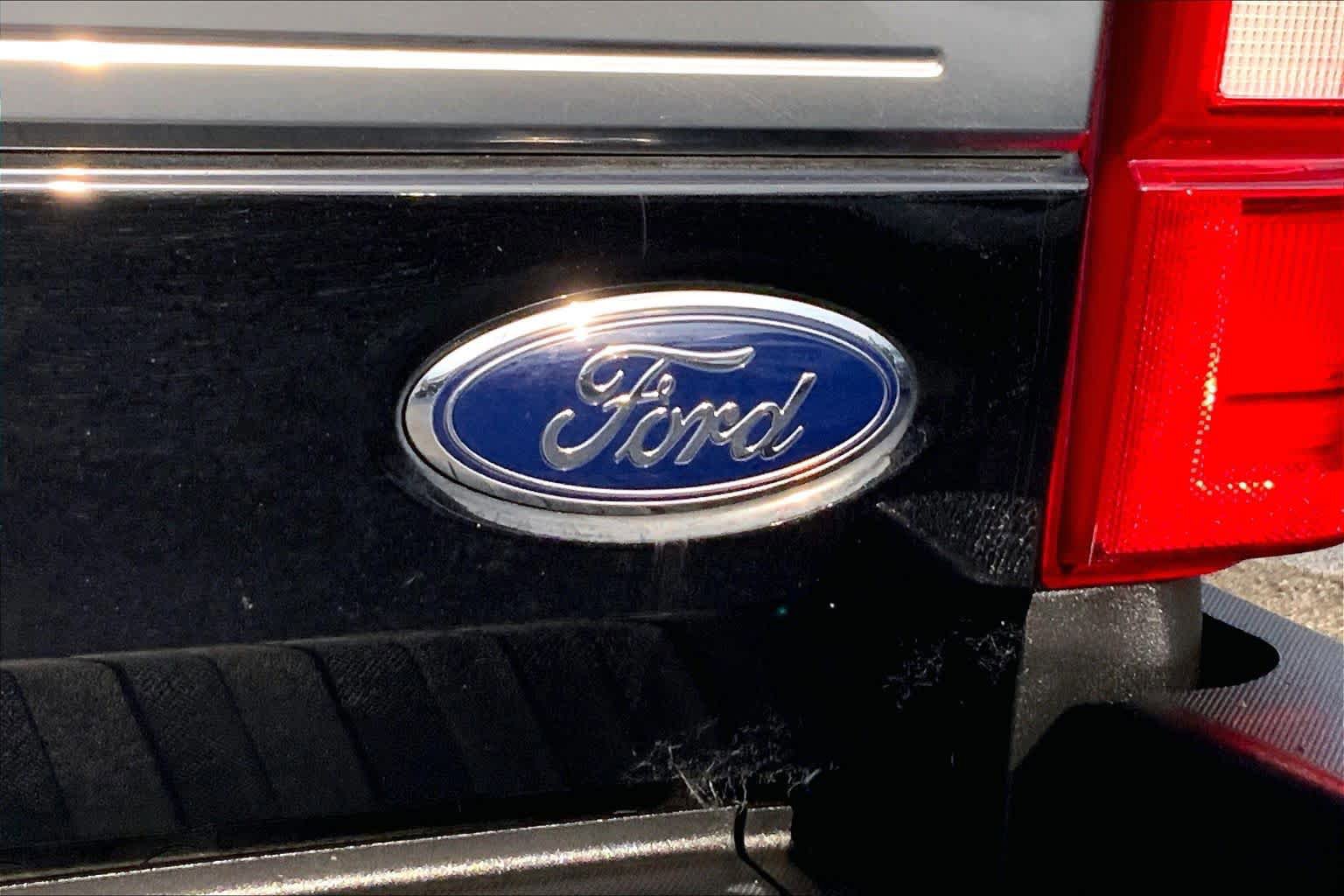 Certified 2020 Ford F450 Platinum w/ FX4 Off-Road Package AWD/4WD image 12