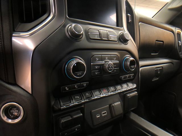 Used 2021 Chevrolet Silverado 1500 LTZ AWD/4WD image 17