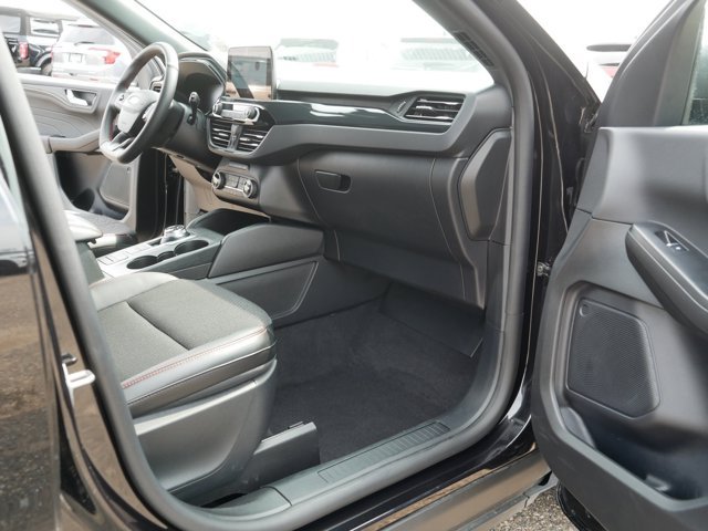 Certified 2026 Ford Escape ST-Line AWD/4WD image 19