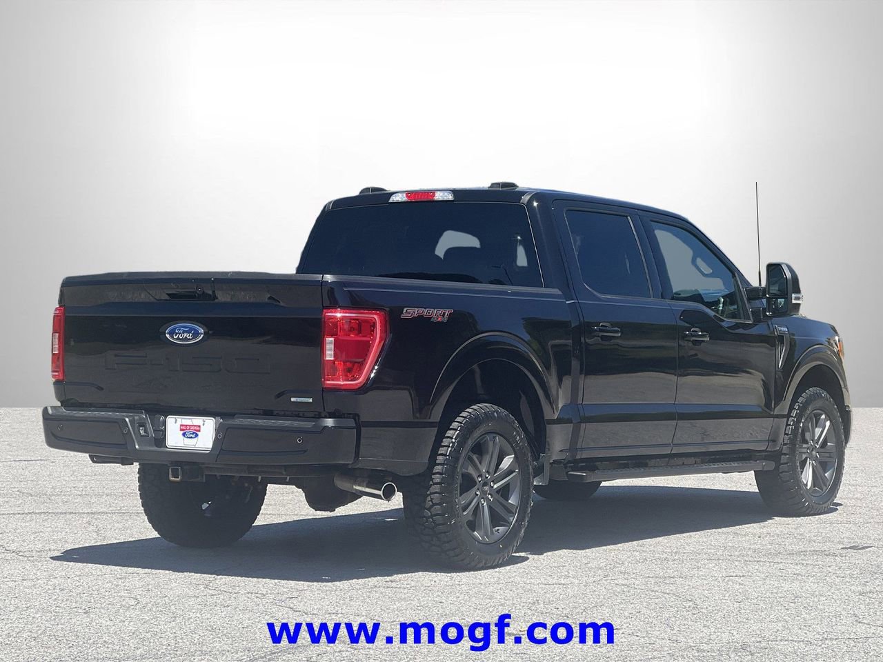 Certified 2023 Ford F150 XLT w/ Equipment Group 302A High image 4