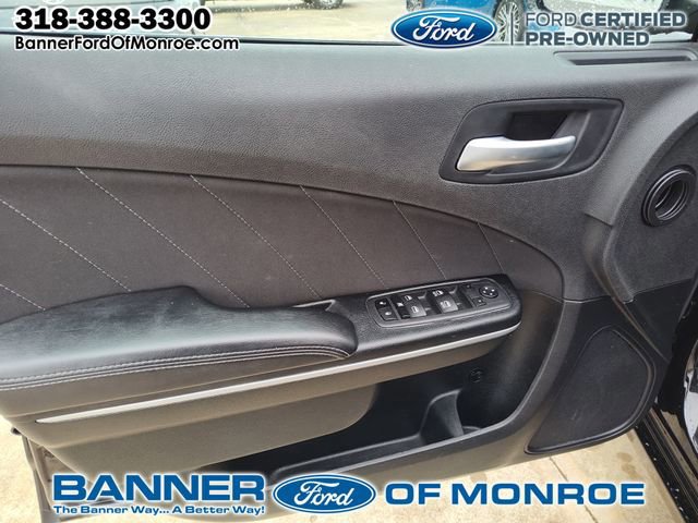 Used 2023 Dodge Charger SXT image 12