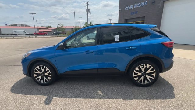 Certified 2020 Ford Escape SE Sport AWD/4WD image 6