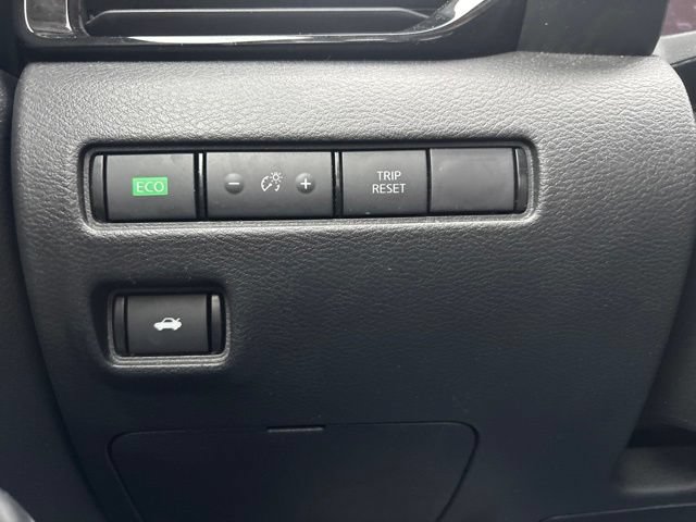Used 2024 Nissan Sentra SV w/ All-Weather Package FWD image 24