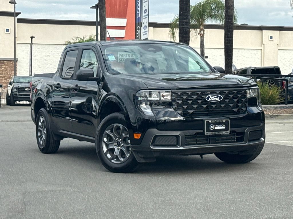 Certified 2025 Ford Maverick XLT w/ 4K Tow Package AWD/4WD image 3