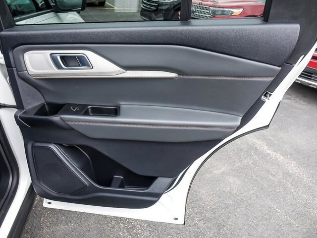 Certified 2025 Ford Explorer Active AWD/4WD image 30