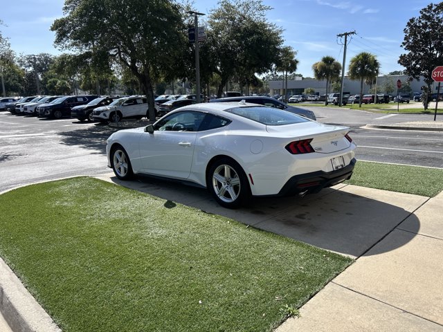 Certified 2026 Ford Mustang Coupe RWD image 8