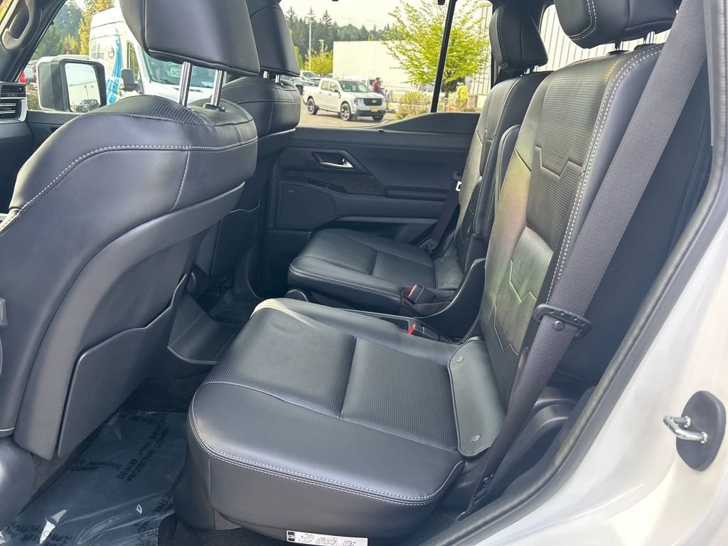 Used 2024 Lexus GX 550 w/ Cold Area Package AWD/4WD image 10