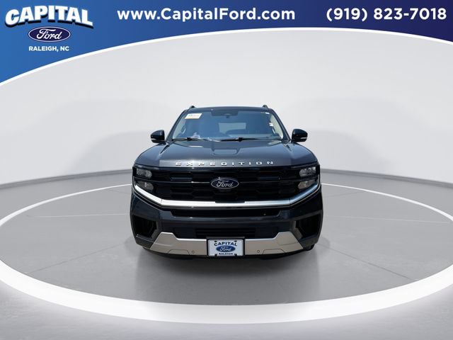 Certified 2025 Ford Expedition Max Platinum w/ Driver's Package AWD/4WD image 3
