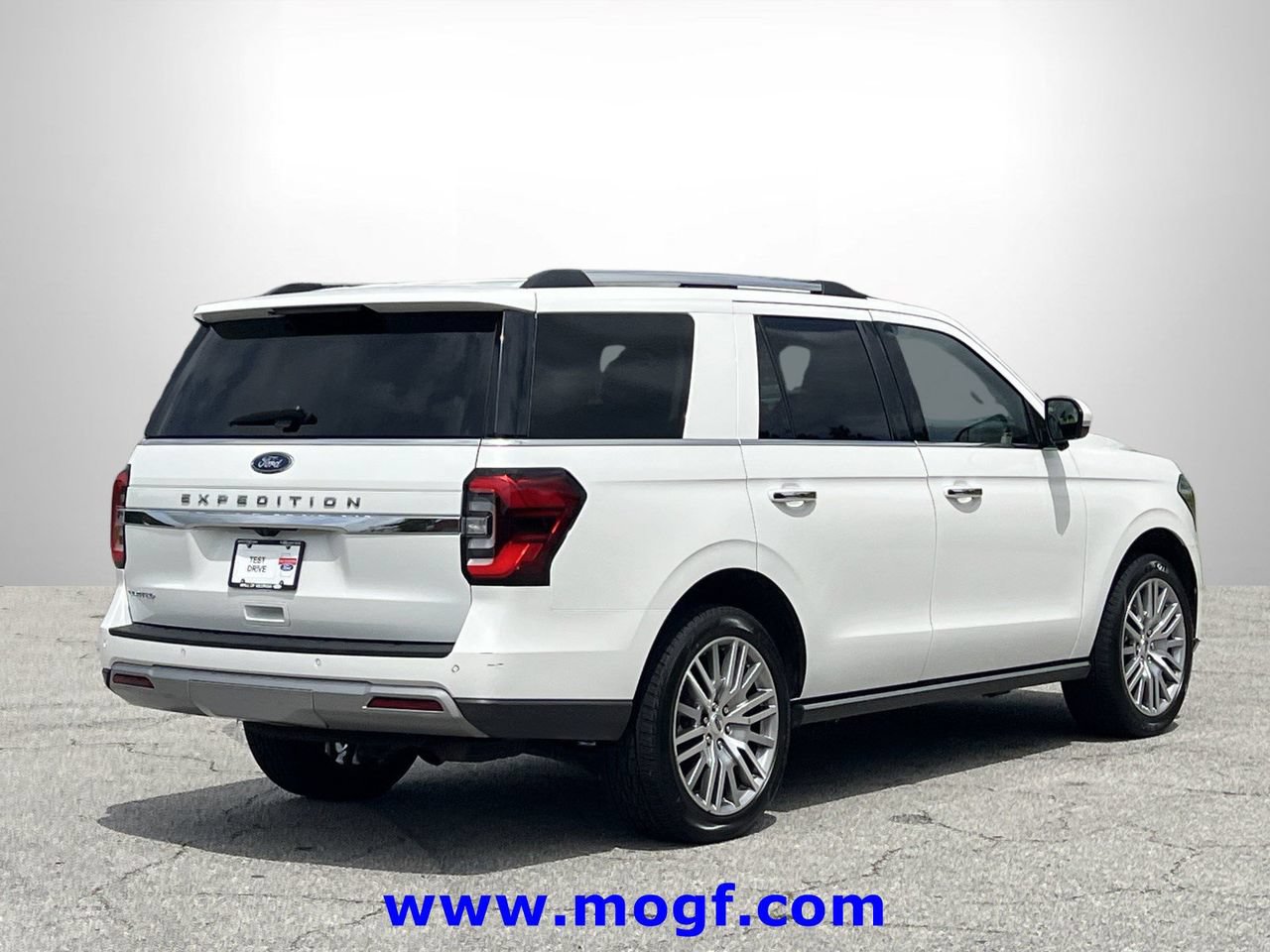 Certified 2023 Ford Expedition Limited AWD/4WD image 3