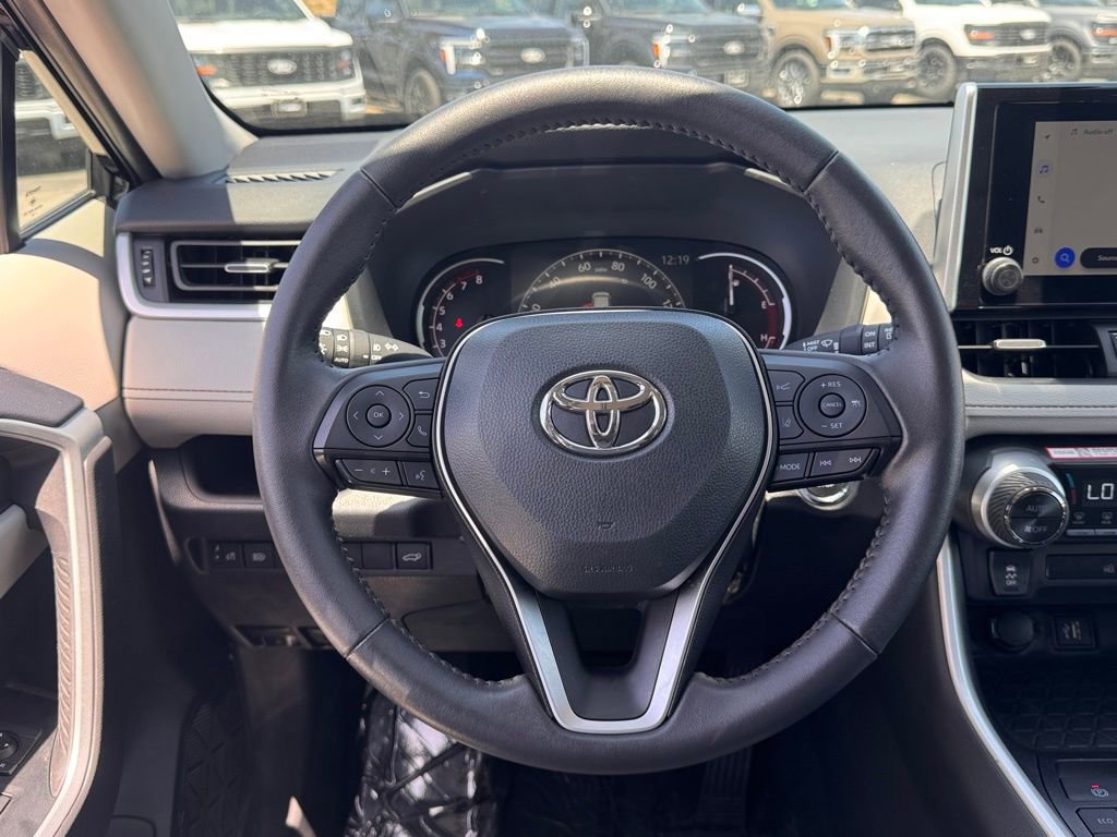 Used 2025 Toyota RAV4 XLE Premium AWD/4WD image 22