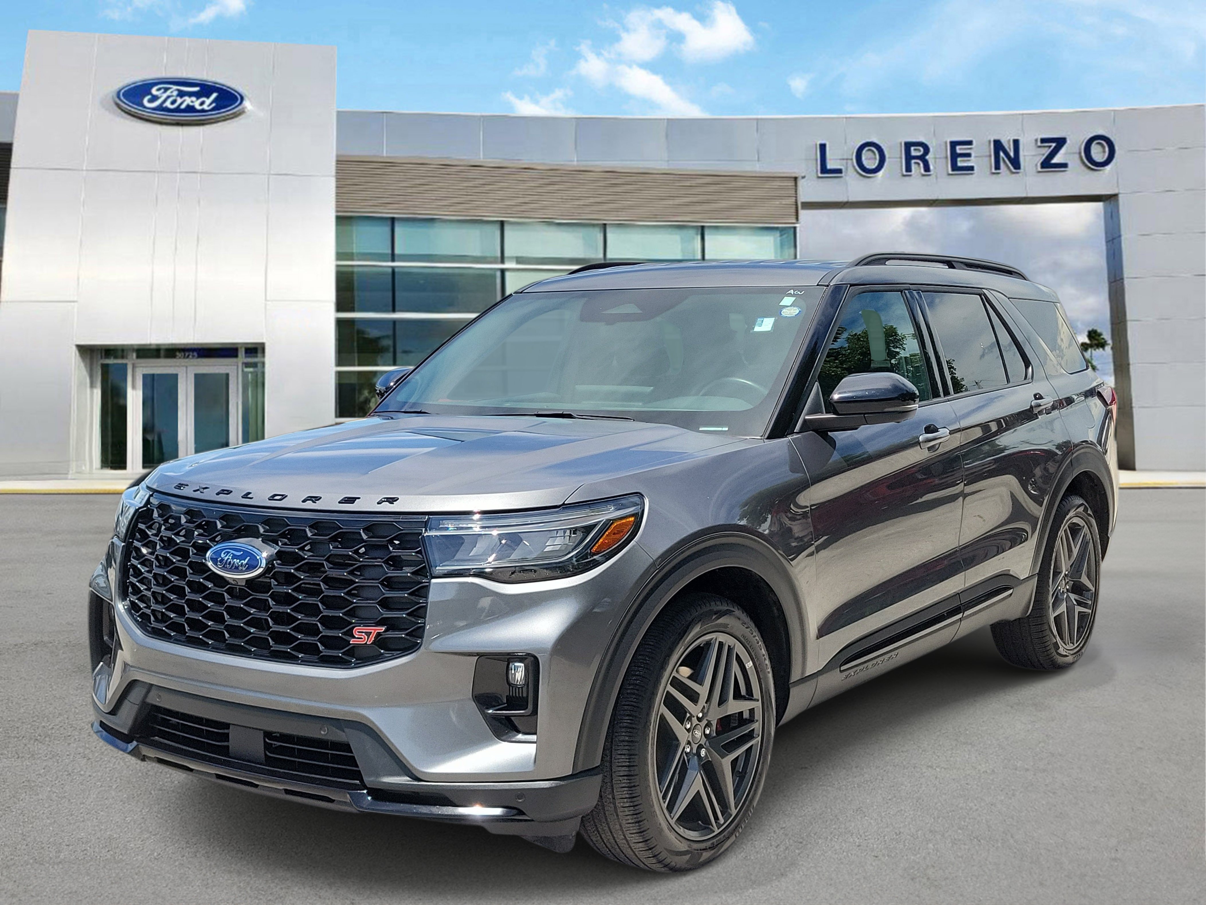 Certified 2025 Ford Explorer ST RWD image 1