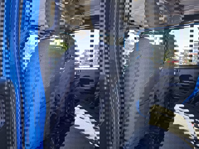 Used 2025 Jeep Gladiator Sport image 17